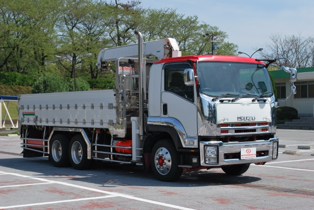 H19　いすゞ　07フォワード　増トン10輪　ユニック