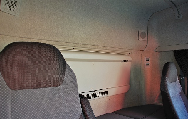 【487】三菱ふそうスーパーグレート　低床　アルミウイング　ハイルーフ　リヤエアサス