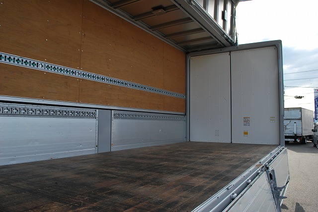 【498】日野　レンジャー　ワイド　アルミウイング　ハイルーフ