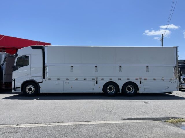 H29　ボルボ　FH　3軸　ウィング　造りボデー　エアロ車