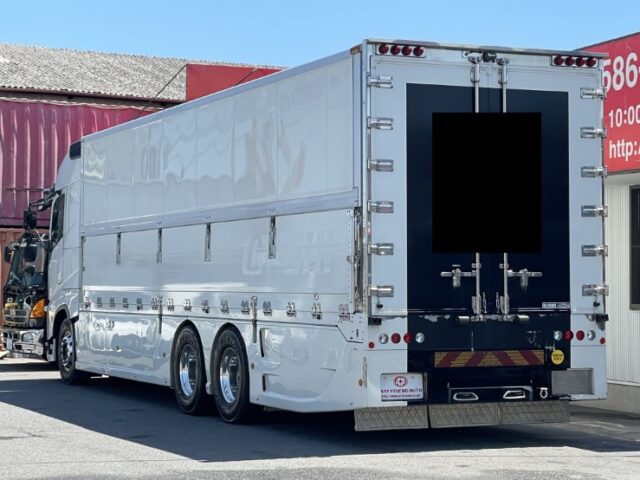 H29　ボルボ　FH　3軸　ウィング　造りボデー　エアロ車