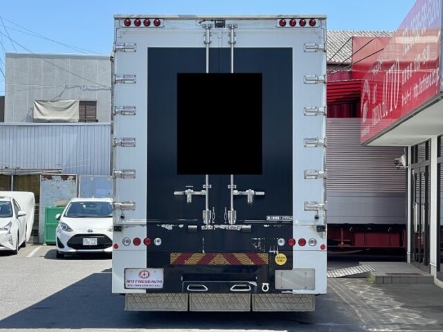 H29　ボルボ　FH　3軸　ウィング　造りボデー　エアロ車