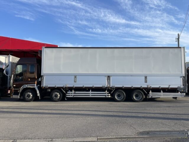 いすゞ　ギガ　冷凍ウィング　リアエアサス　リア門工ステンレス