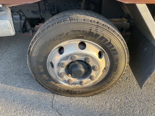 いすゞ　ギガ　冷凍ウィング　リアエアサス　リア門工ステンレス