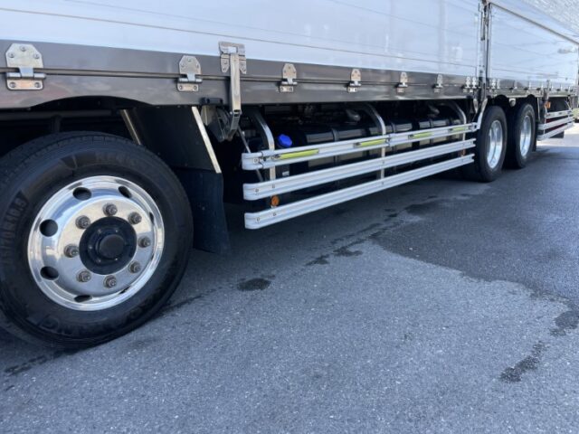 日野プロフィア　アルミウィング　融雪仕様　門工ステンレス