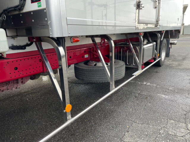 【1395】H29 フォワード　冷凍バン　格納PG