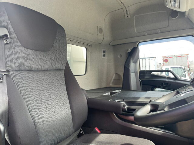 【1400】R3　スーパーグレード　アルミウィング　ハイルーフ　寒冷地仕様