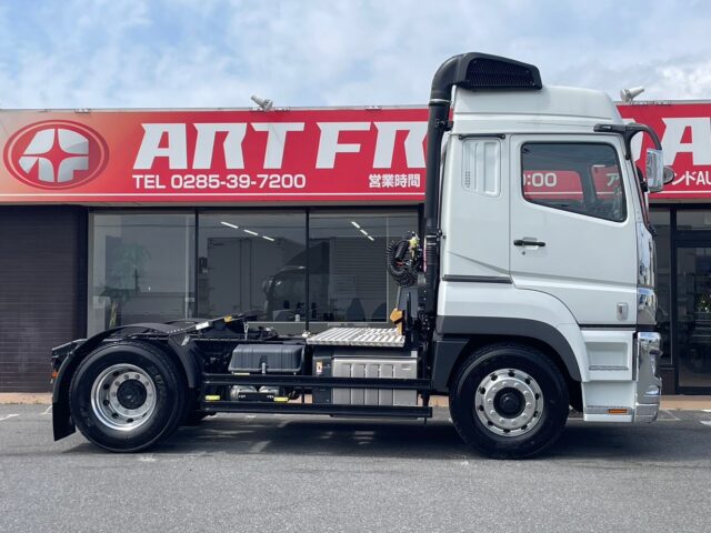 17スーパーグレート　トレーラーヘッド　スライドカプラー　未使用　E尺　460馬力　プレミアムライン