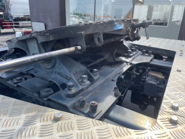 三菱ふそう　スーパーグレート　トレーラーヘッド　メッキ多数　7MT　