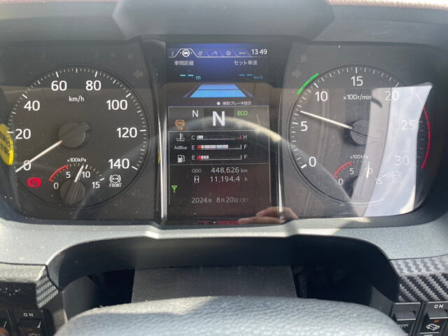 日野　プロフィア　ハイルーフ　ウィング　アルミホイール　ステンレスサイドバンパー　リア門口ステンレス　　