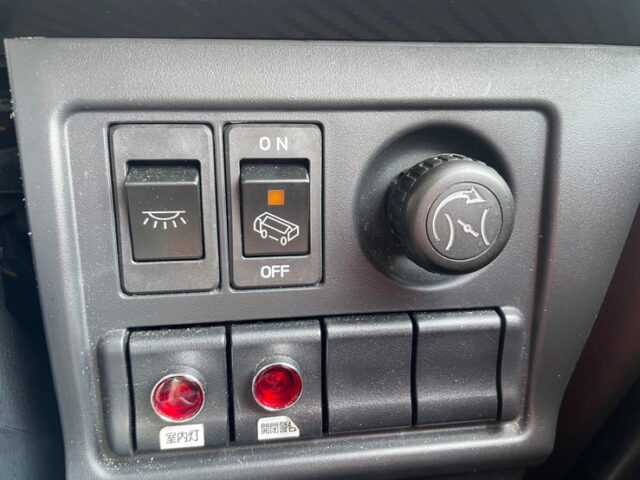 日野　プロフィア　ハイルーフ　ウィング　アルミホイール　ステンレスサイドバンパー　リア門口ステンレス　　