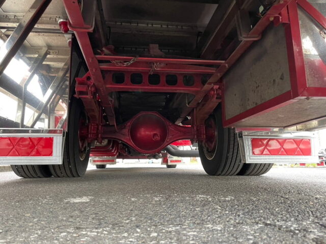 いすゞ　フォワード　庫内部屋仕様　ステンレスパーツ多数　ロケット