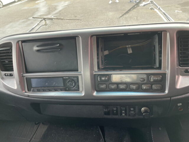 日野　レンジャープロ　ハイルーフ　240馬力　アルミウィング　　寝台メッキ　ステンレス多数　