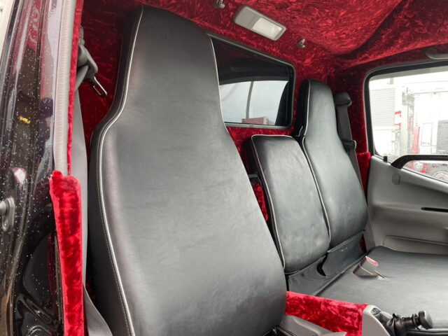 日野　デュトロ　冷凍バン　横扉　オバＱバンパー　ステンレス多数　キーストン