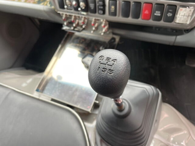 日野　デュトロ　冷凍バン　横扉　オバＱバンパー　ステンレス多数　キーストン