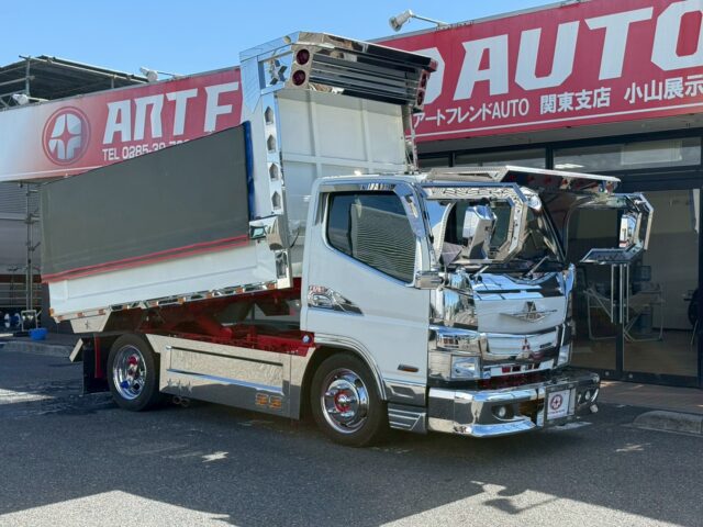 三菱ふそう:ブルーテックキャンター 土砂禁ダンプ ステンレス架装