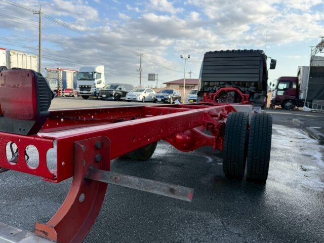 ライジングレンジャー：シャーシ：6700標準：ハイグレード：235馬力：電動キャブチルト