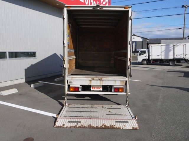 H18　三菱　キャンター　アルミバン　垂直ゲート