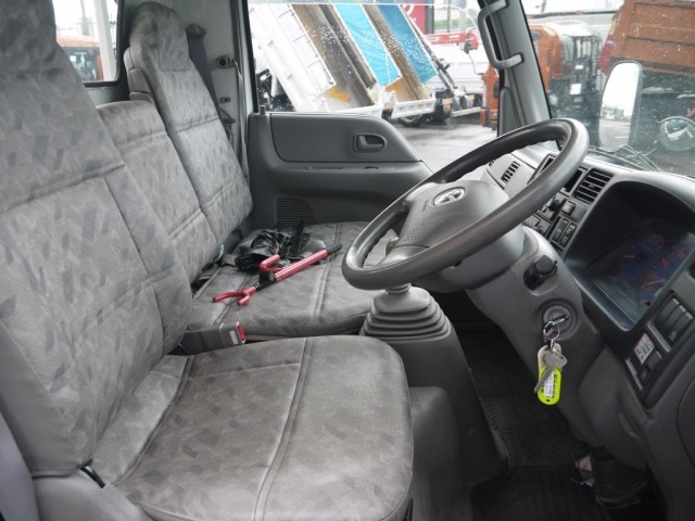 【vk-953】　タイタンダッシュ　1.35t　平ボディ