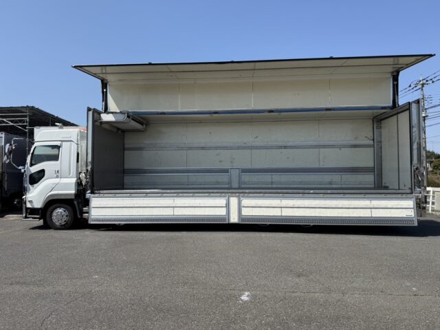 いすゞ：ギガ：冷凍ウィング：サブエンジン：ジョロ4キーストン：ステンレス多数