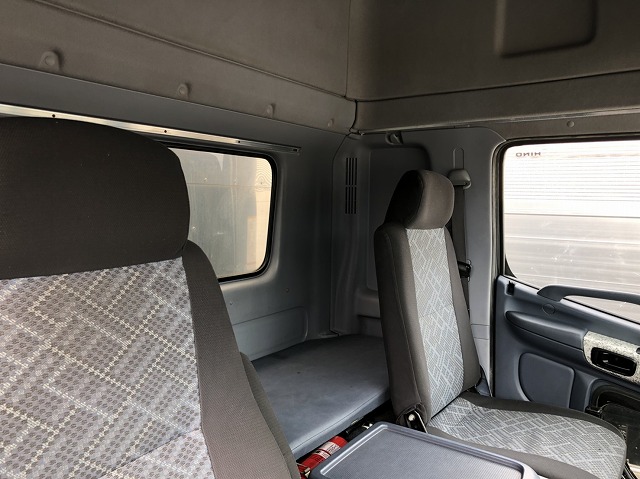 【244】日野レンジャープロ　アルミウイング　セミワイド　リアエアサス　ハイルーフ