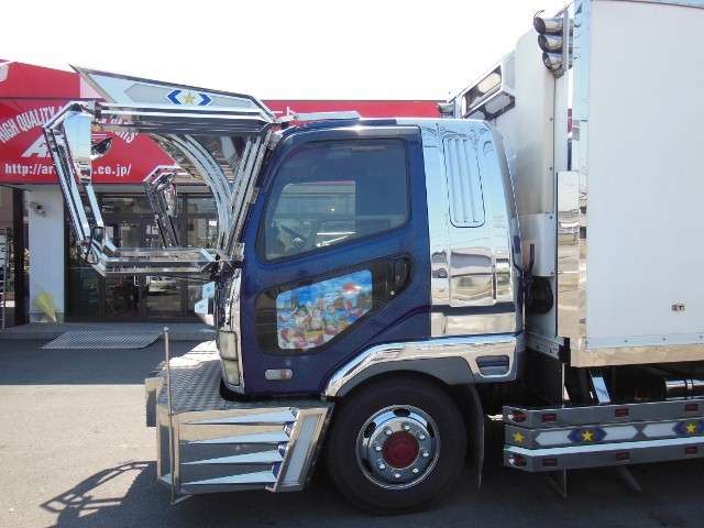 三菱　ファイター　冷蔵冷凍車　三菱製冷凍機搭載