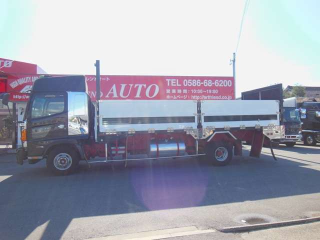 日野自動車　レンジャープロ　造り平ボデー