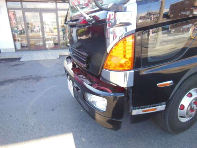 日野自動車　レンジャープロ　造り平ボデー