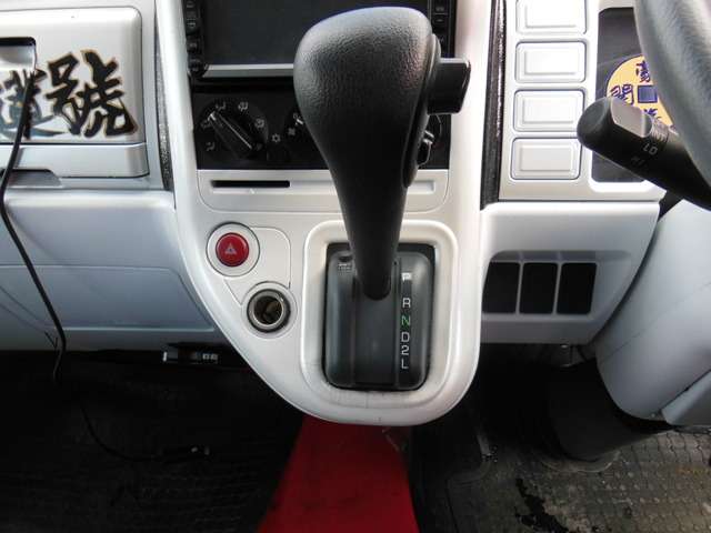 三菱　キャンターガッツ　造り平ボデー　 （ブラック）