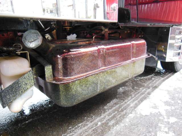 三菱　キャンターガッツ　造り平ボデー　 （ブラック）