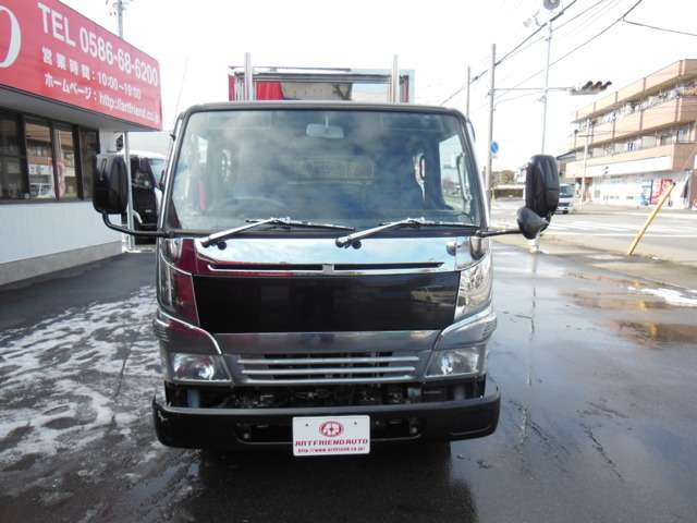 三菱　キャンターガッツ　造り平ボデー　 （ブラック）