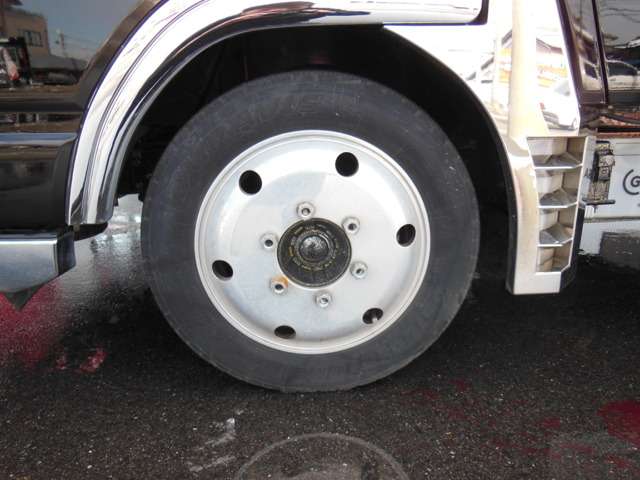 三菱　キャンターガッツ　造り平ボデー　 （ブラック）