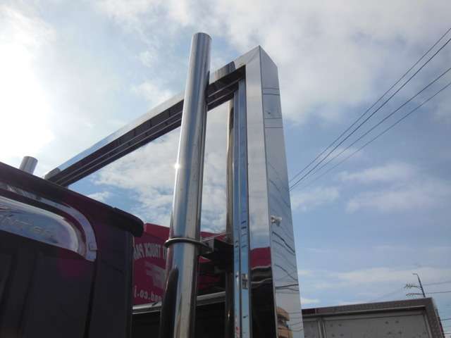 三菱　キャンターガッツ　造り平ボデー　 （ブラック）