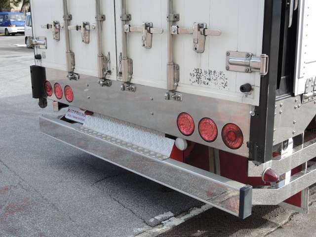 いすゞ　ギガ　アルミウィング　 （ブラック）